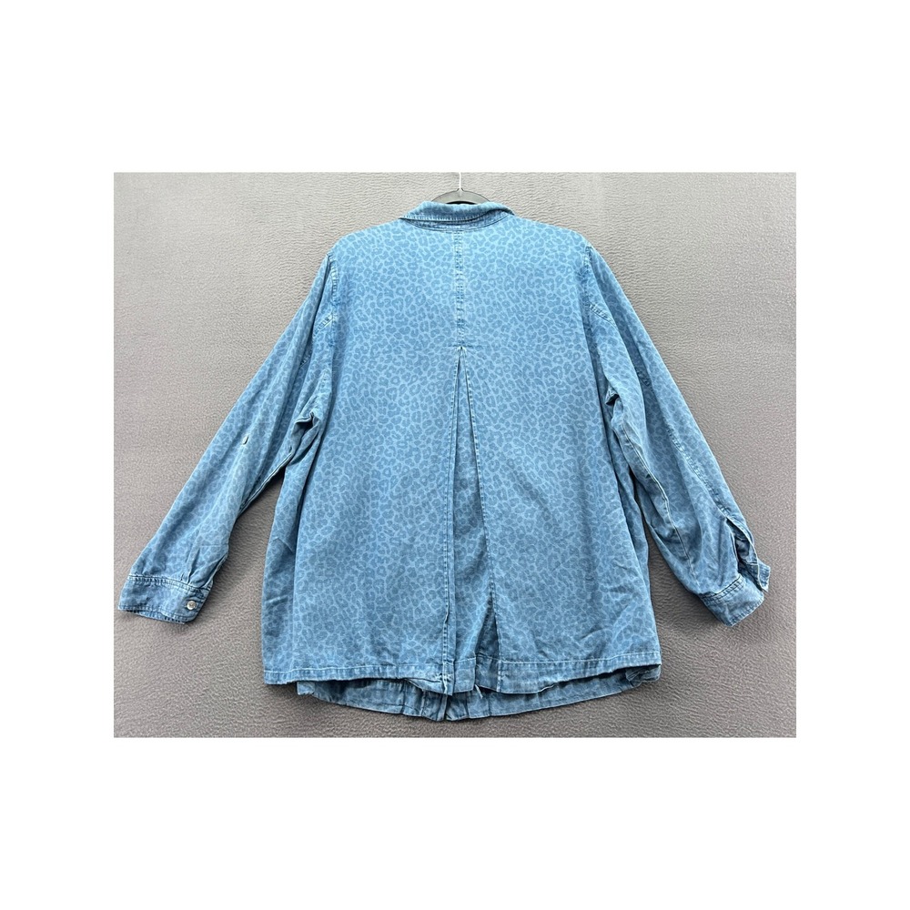 Soft Surroundings Shirt Womens 1X Blue Leopard Print Denim Shirt Roll Tab Sleeve - Picture 9 of 12